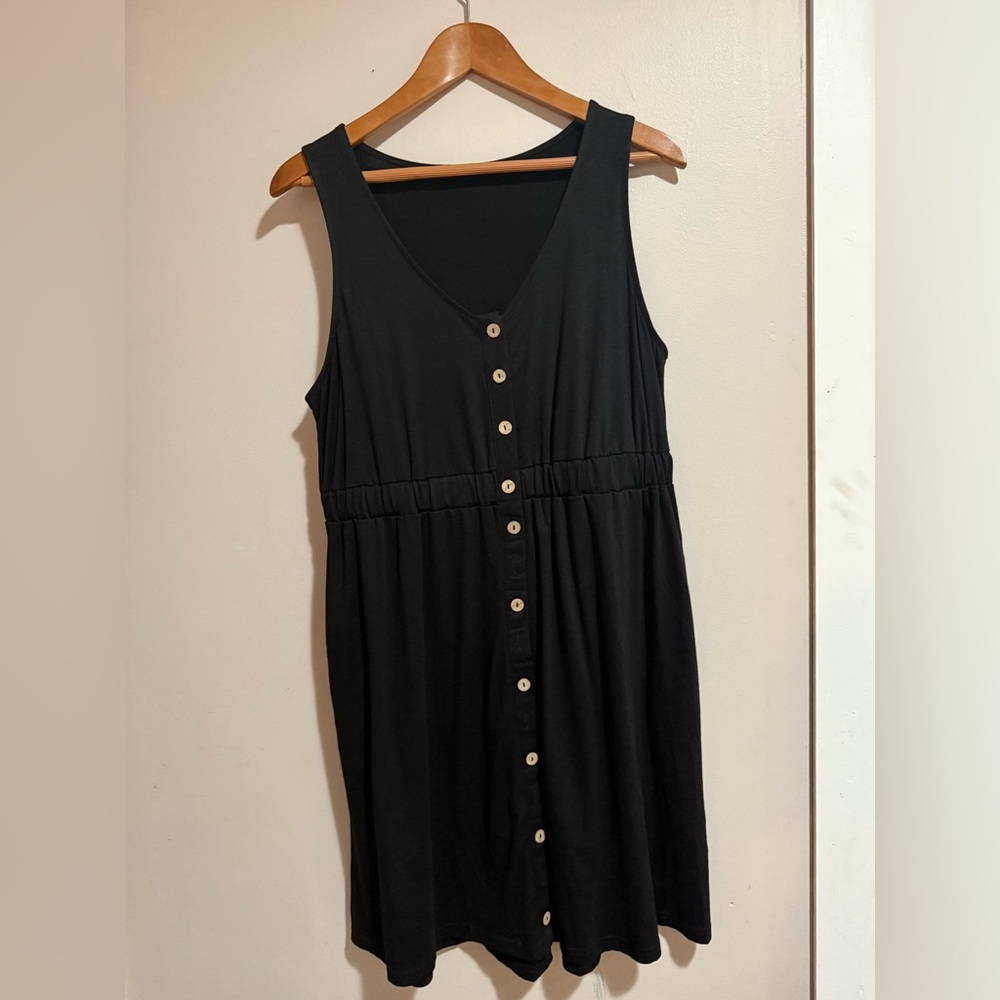 Black Sleeveless Button-Down Dress